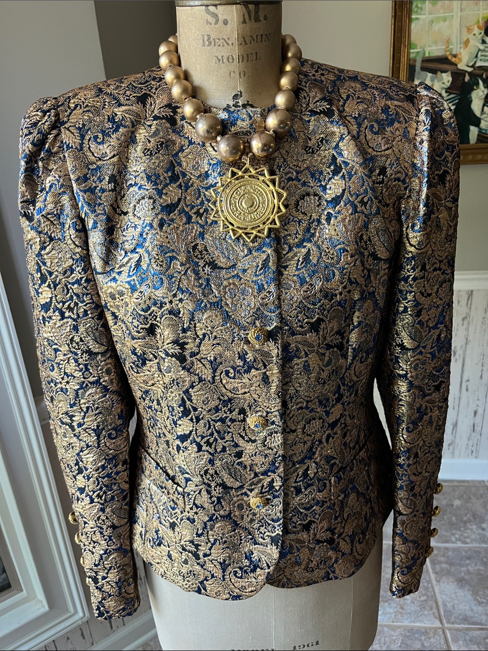 Carlisle Navy and Gold Brocade Blazer stunning! Sz 10 Md